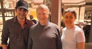 Mahesh Babu and wife Namrata Shirodkar meet Bill Gates, fans can't keep calm