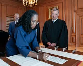 Ketanji Brown Jackson sworn in, becomes first Black woman on US Supreme Court