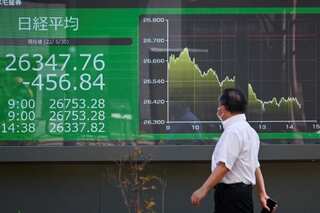 Wall Street stocks fall as S&P 500 concludes worst H1 class shares since 1970
