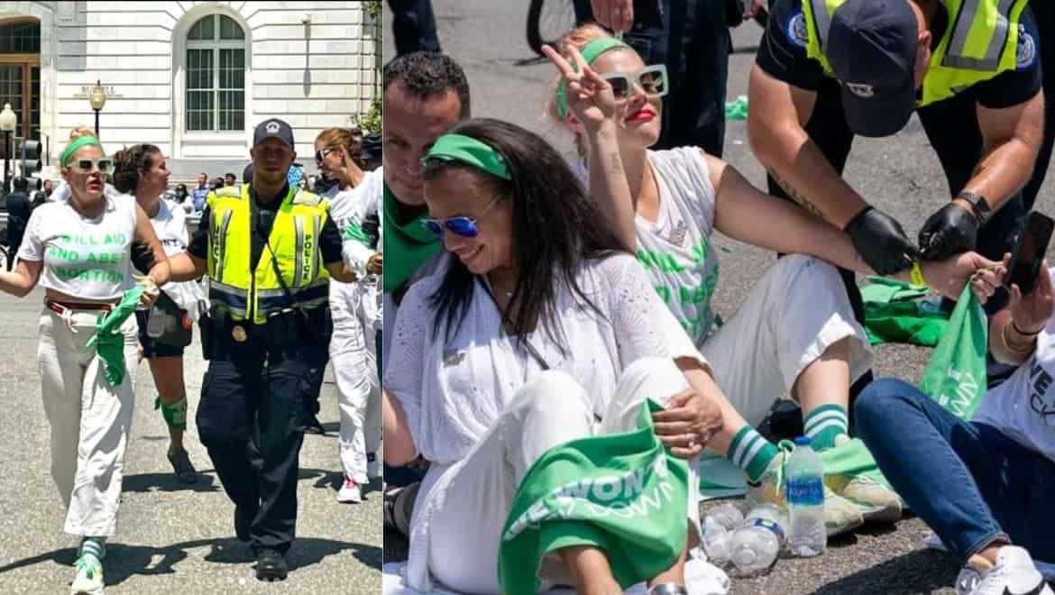 Actress Busy Philipps arrested while protesting against Roe v. Wade's reversal