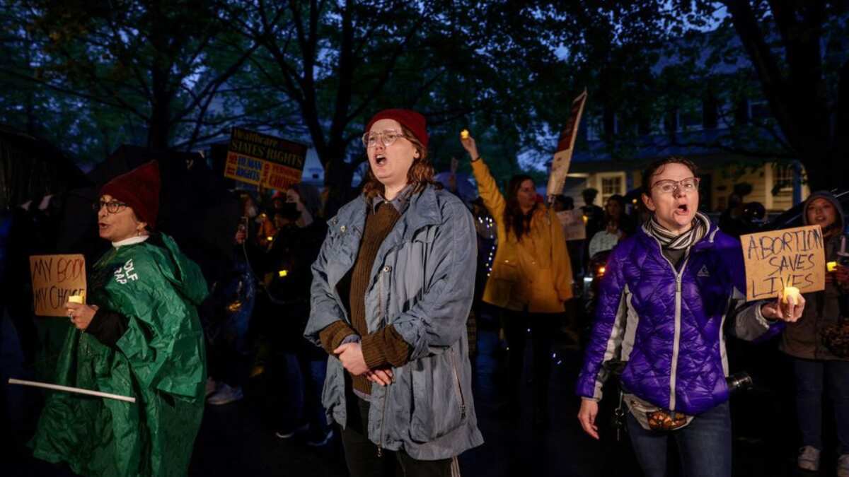 US Supreme Court requests Maryland to prohibit protest at chief justices’ residence US Supreme Court requests Maryland to prohibit protest at chief justices’ residence