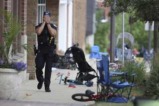 July 4 marred by parade shootings: 6 dead in Chicago, 2 Police Officers shot in Philadelphia