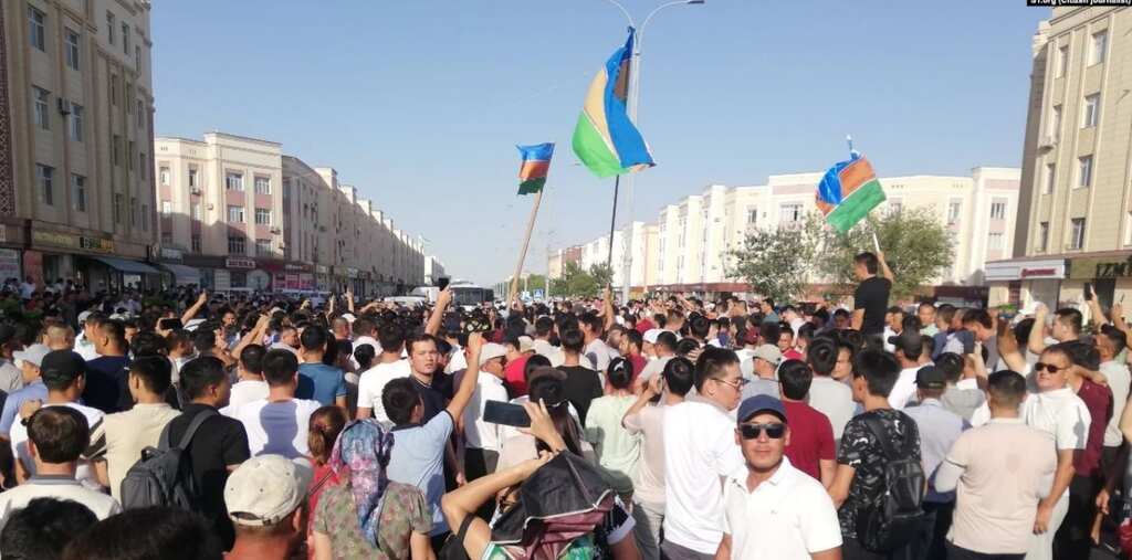 Uzbekistan: 18 protesters killed, hundreds wounded amid mass unrest