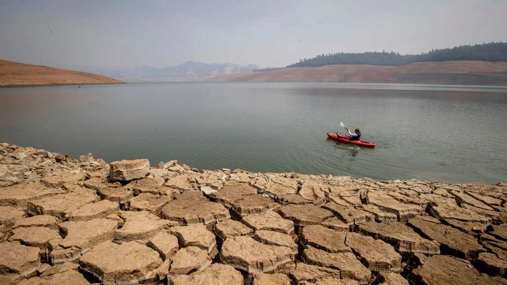 WION Climate Tracker | Lake Mead at risk due to drought | Water levels plunge to dangerous lows