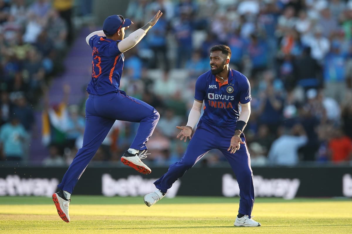 Hardik Pandya brilliance powers India to win over England in first T20I Hardik Pandya brilliance powers India to win over England in first T20I