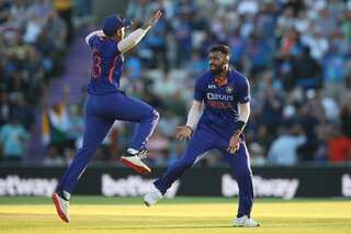 Hardik Pandya brilliance powers India to win over England in first T20I