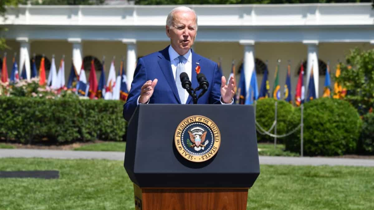 Flood of guns is turning US communities into 'killing fields', says Biden