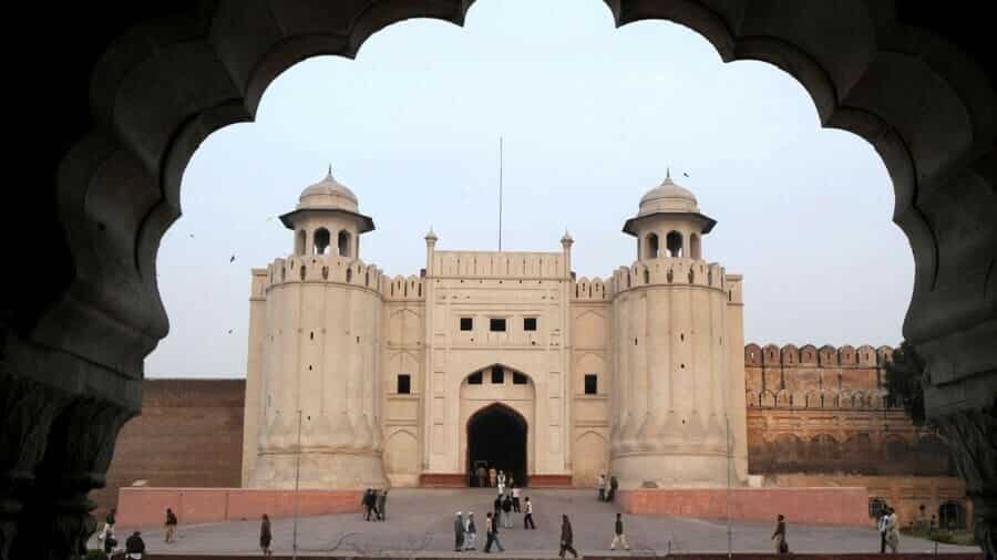 Pakistan & France sign approx $22mn deal to restore Lahore Fort
