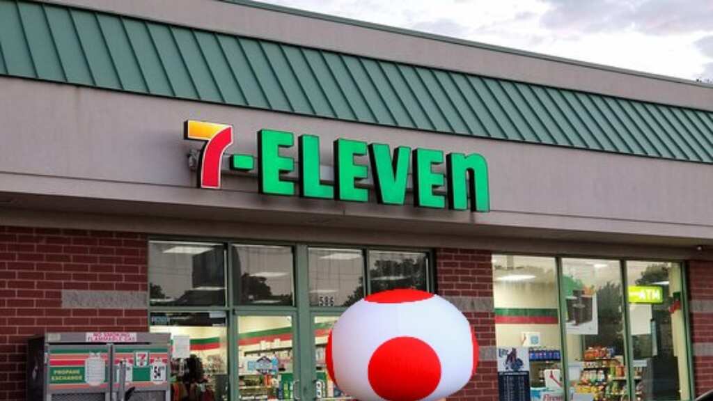At least two people dead and three wounded at California 7-Eleven stores