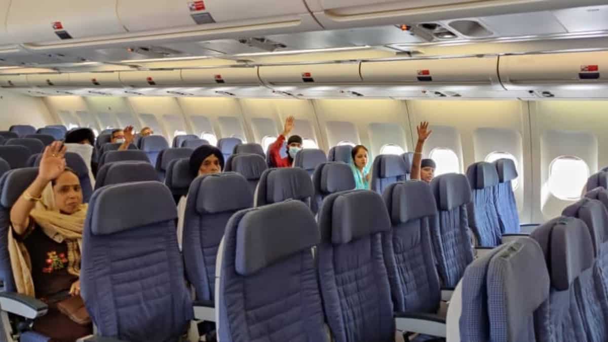 SGPC facilitates Afghanistan minorities: 21 Afghan Sikhs, including 1 infant to arrive in India today