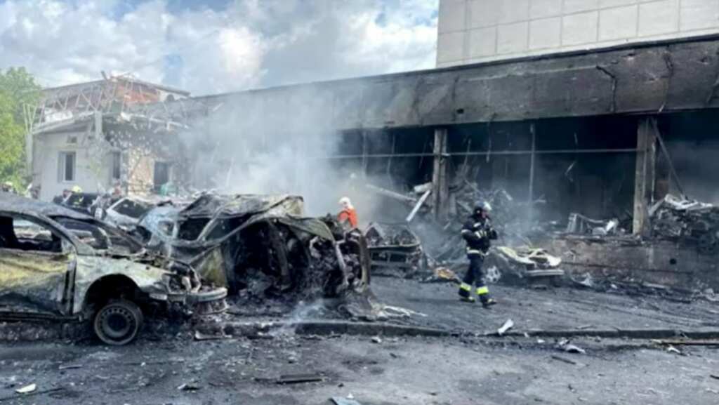 Six people killed in Donbas town Toretsk due to Russian shelling, Ukraine says