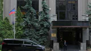 British man held by Russia-backed separatists in Ukraine dies in detention 