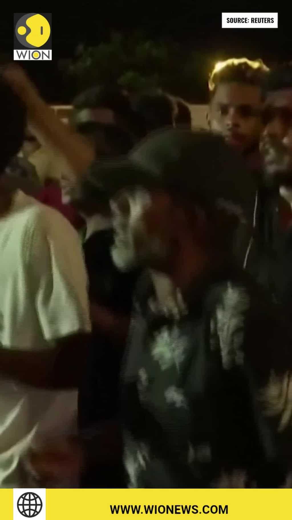 Sri Lanka: People in Colombo celebrate President Rajapaksa's resignation