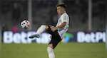 Lisandro Martinez to Manchester United confirmed as club agrees deal with Ajax to sign Argentine defender