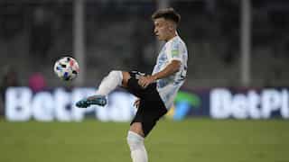 Lisandro Martinez to Manchester United confirmed as club agrees deal with Ajax to sign Argentine defender