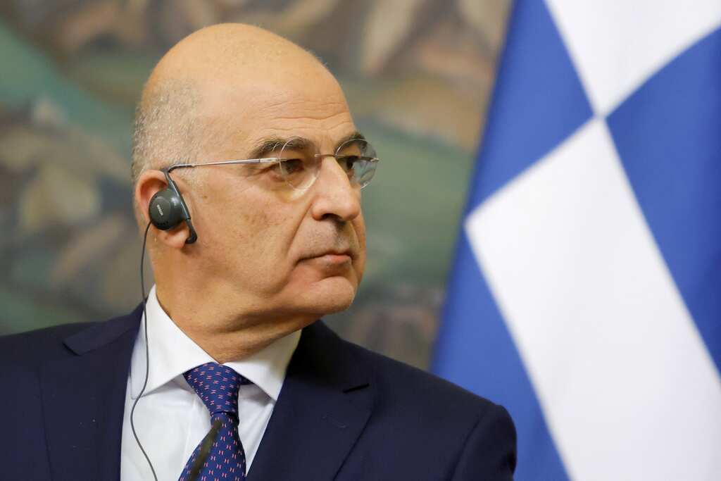 Greece Foreign Minister calls for strengthening ties with India