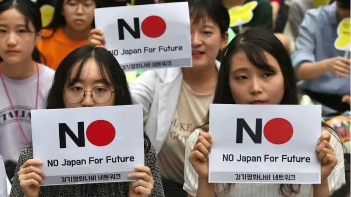 'Comfort women'