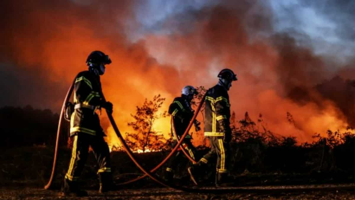 Rescue agencies on alert due to wildfires in southwest Europe Rescue agencies on alert due to wildfires in southwest Europe