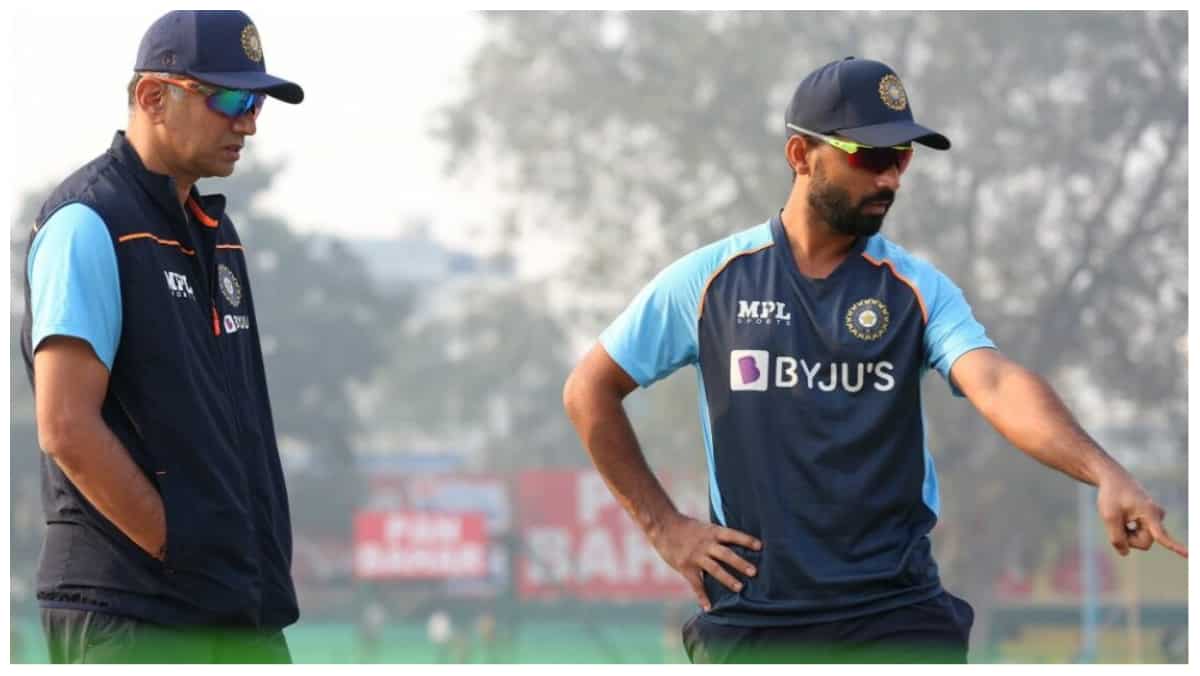 3) Rahul Dravid with Ajinkya Rahane (Photo | BCCI)