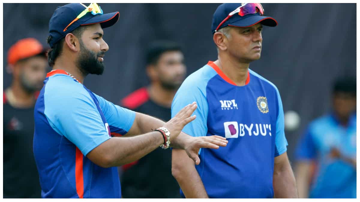 6) Rahul Dravid with Rishabh Pant