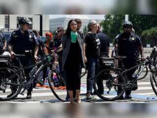 United States: House Democrats chant 'We aren't going back' at abortion protest