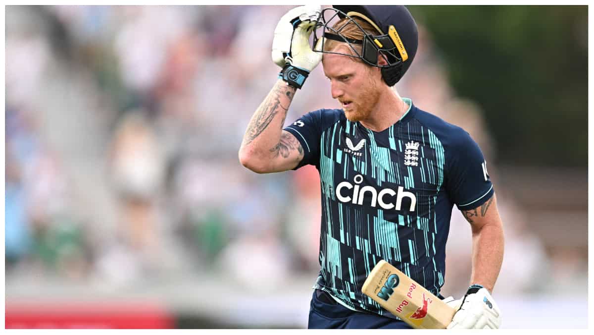 Watch: Standing ovation for Ben Stokes as he comes out to bat in farewell ODI during SA series opener Watch: Standing ovation for Ben Stokes as he comes out to bat in farewell ODI during SA series opener