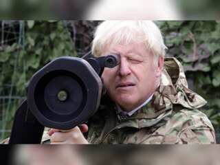 Boris Johnson trains with Ukrainian troops, adorns camouflage jacket