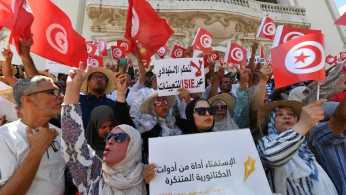 Tunisia facing an economic crisis