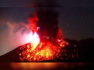 Sakurajima volcano erupts in Japan, dozens ordered to evacuate after eruption | WION Climate Tracker