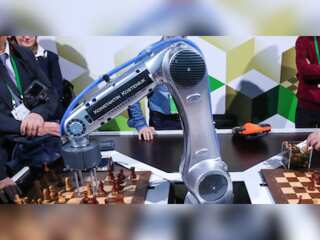 WION Fineprint: Chess robot breaks finger of opponent during a match at Moscow open