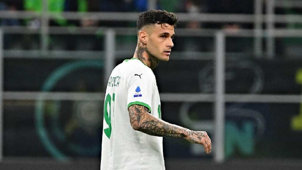 West Ham United sign Italy striker Gianluca Scamacca from Sassuolo on a 5-year deal