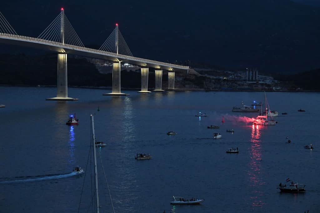 Croatia opens Chinese-built bridge around Bosnia amid celebrations Croatia opens Chinese-built bridge around Bosnia amid celebrations
