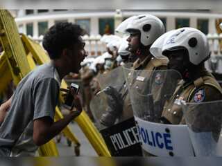 Lankan parliament formally approves extension of state of emergency for a month