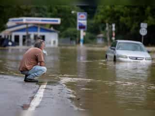 At least 8 dead as floods ravage parts of Kentucky | WION Climate Tracker