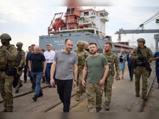 Zelensky visits Black Sea port as Ukrainian prepares for grain exports