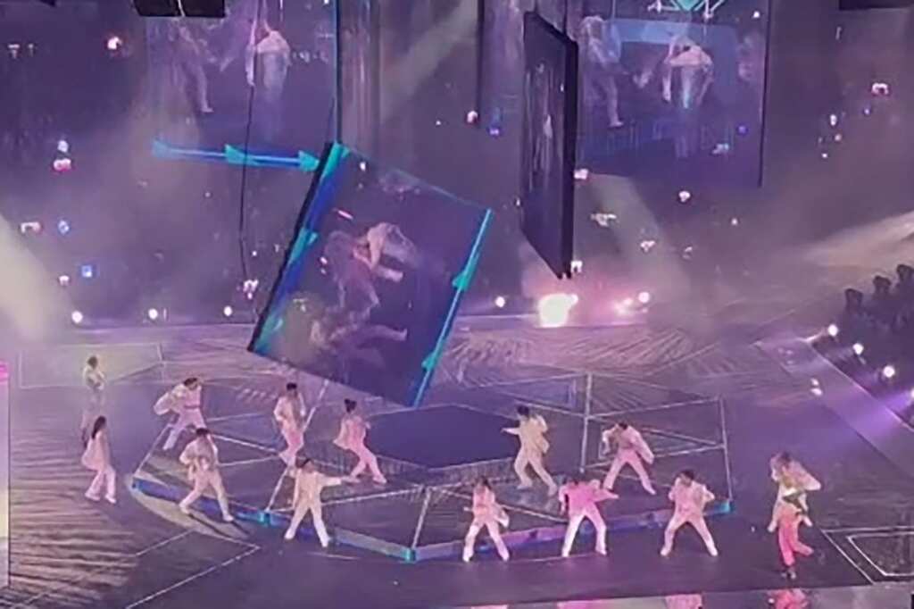 Dancers hurt as a giant screen falls on stage during a mirror concert in Hong Kong