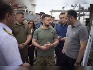 Zelensky visits black sea port as Ukraine prepares to ship out grain