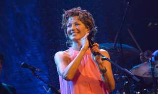 Singer Amy Grant is doing fine after bike accident, postpones all her August shows