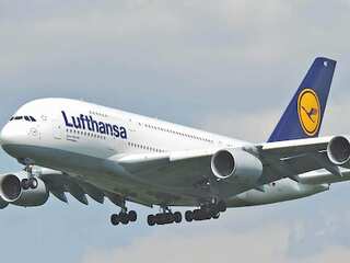 Lufthansa pilot votes in favour of industrial action