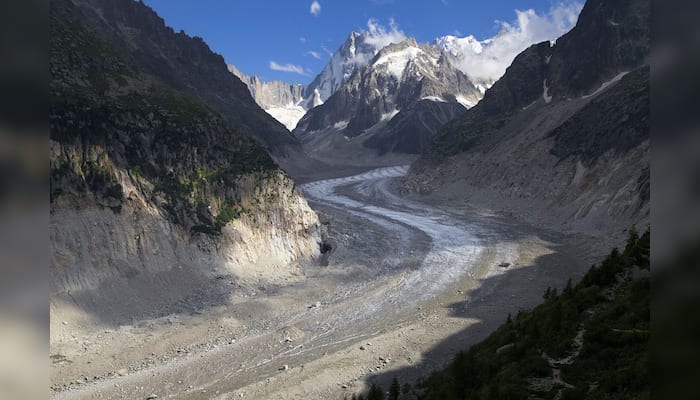 WION Climate Tracker: Tumbling rocks at Mont blanc scare hikers