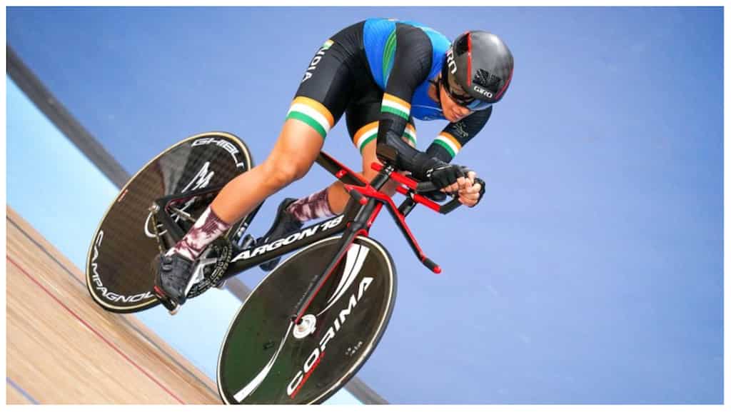 CWG 2022: India's cyclist Meenakshi run over by NZ rival, taken on stretcher from track - WATCH