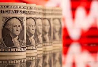 Dollar surges reversing previous two-week trend as Fed officials anticipate further rate hikes