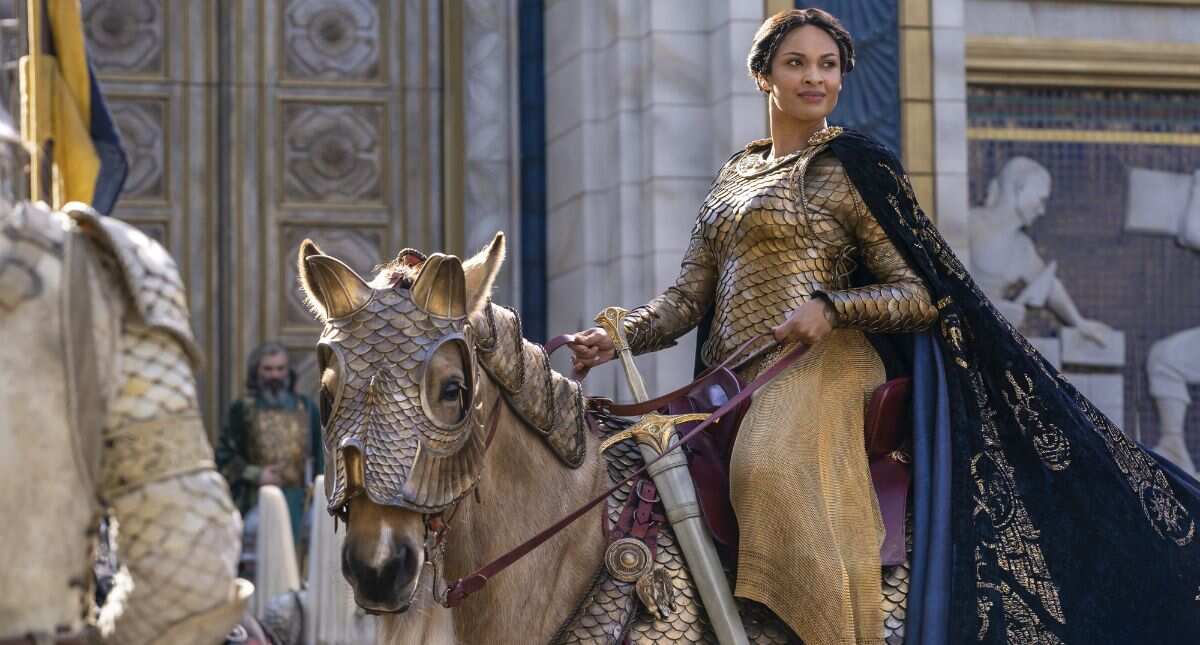 Míriel (Cynthia Addai-Robinson)