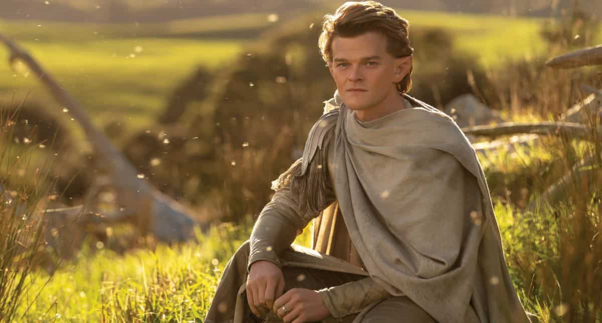 Elrond (Robert Aramayo)