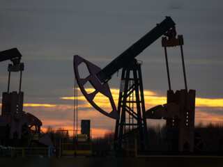 Saudi Arabia raises oil prices for Asia