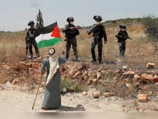 Israel closes Gaza border, tensions flare up