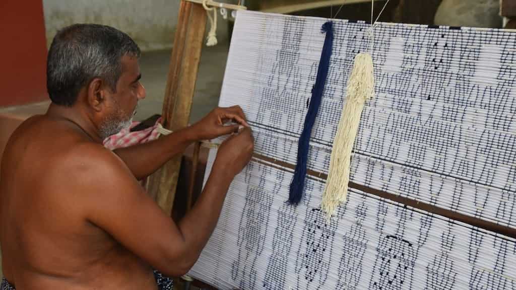 National Handloom Day 2022: 8 ways to support Indian handloom weavers