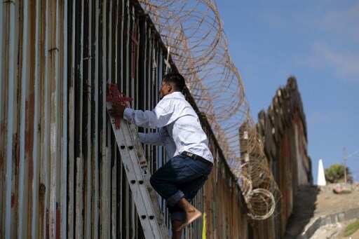 Pentagon rejects Washington mayor's request for National Guard amid migrant crisis