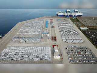 Sri Lanka blocks Chinese vessel in Indian ocean after India raises concern