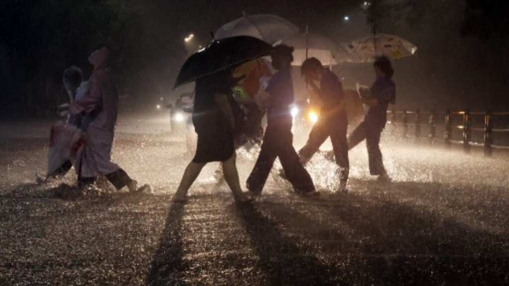Record-breaking rains triggered flooding in South Korea, seven killed and seven missing